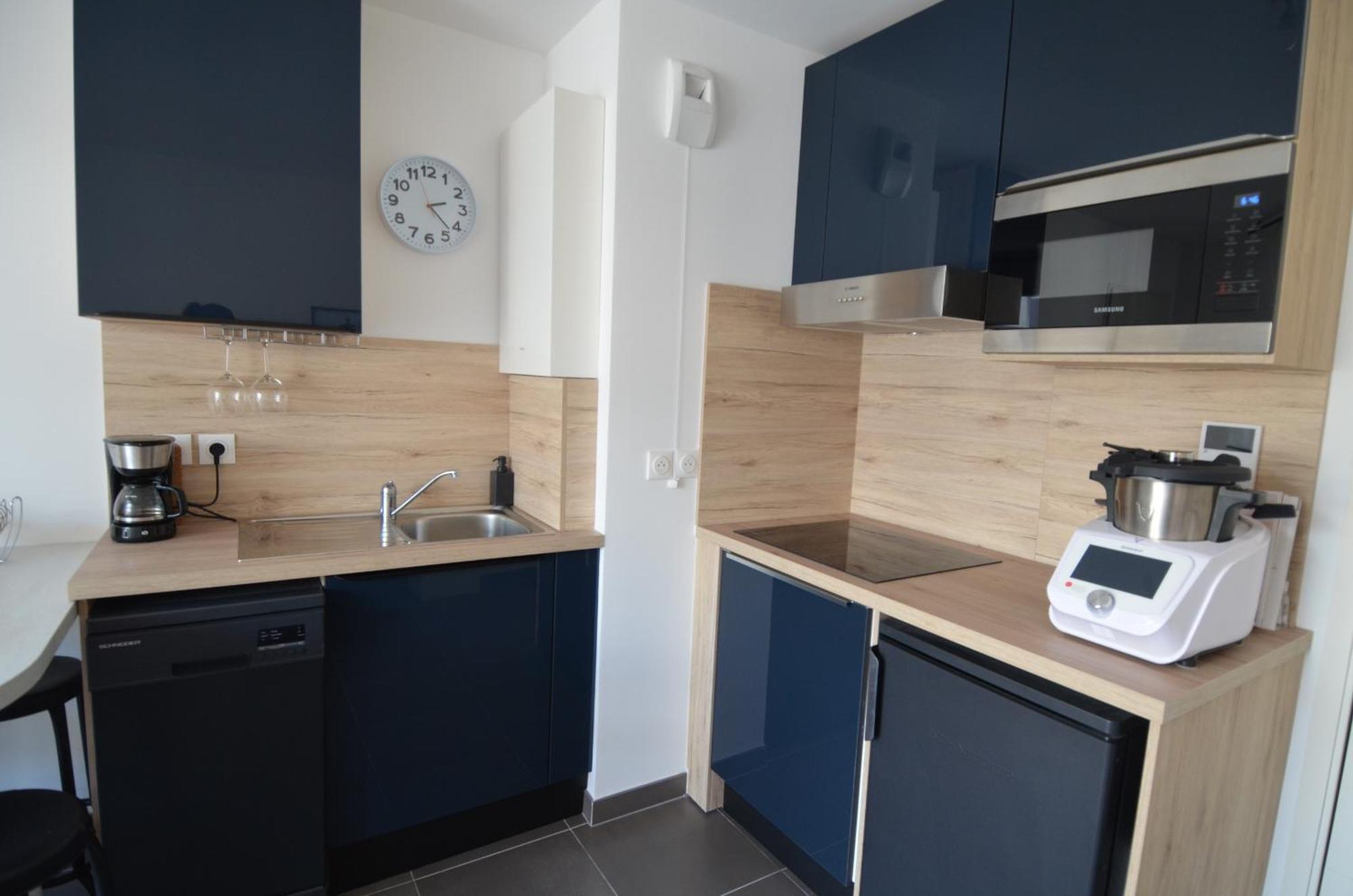 Villa Smolett - Appartement Cosy Au Coeur Du Quartier Du Port Niza Exterior foto